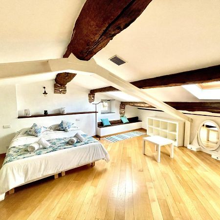Cozy Loft Marina View Apartment Савона Екстериор снимка