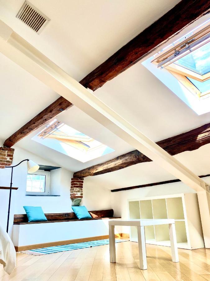 Cozy Loft Marina View Apartment Савона Екстериор снимка